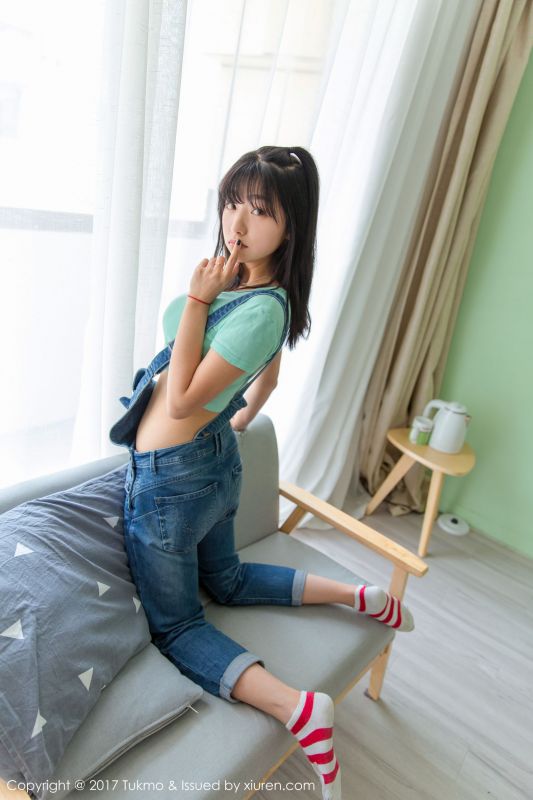 球球 - 童颜巨乳萝莉 写真套图
