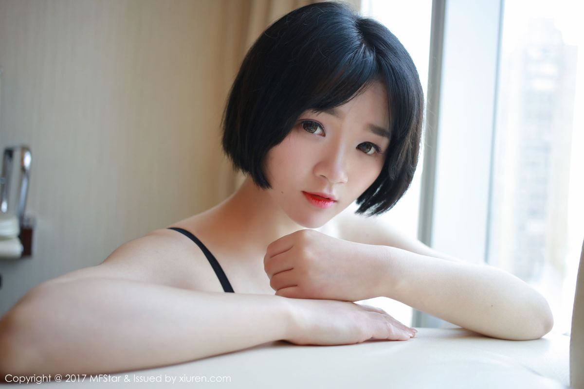 悦爷妖精 - 大尺度情趣内衣写真