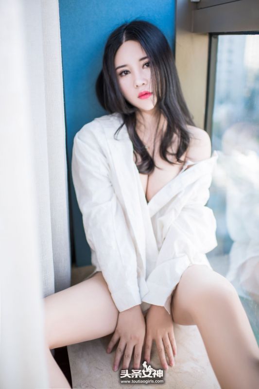 可儿 - 热情白衬衣