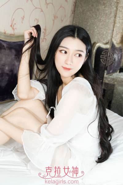 @小新《云仙缥缈》写真套图