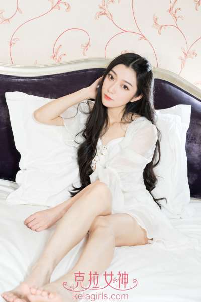 @小新《云仙缥缈》写真套图