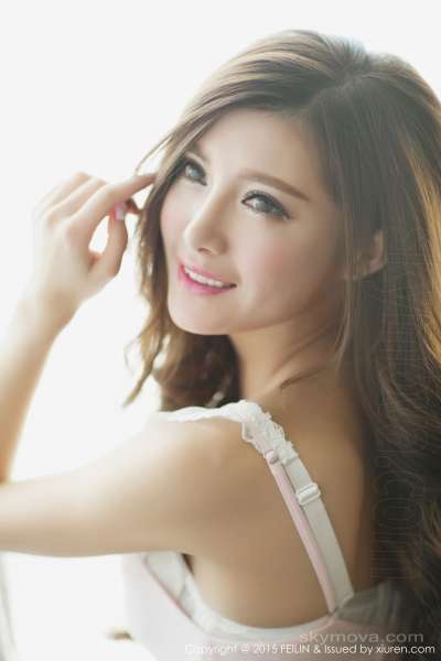 奶茶-Emily 写真套图2