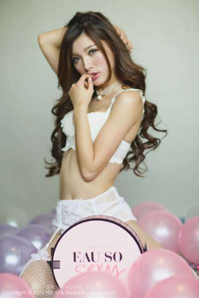 奶茶-Emily 写真套图2