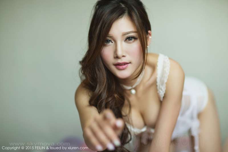 奶茶-Emily 写真套图2