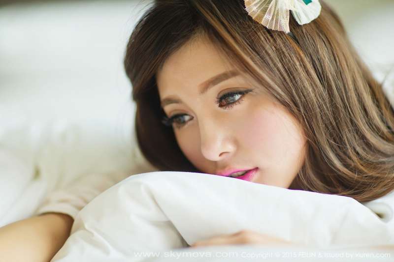 奶茶-Emily 写真套图2