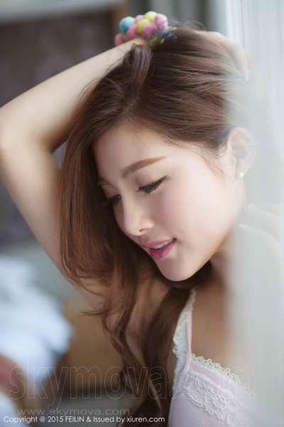 奶茶-Emily 写真套图2