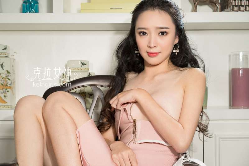 美女珊珊 - 董事长秘书 写真套图