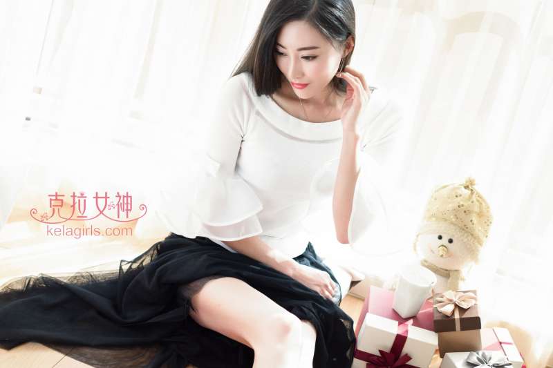 性感美女颖儿《封面佳人》写真套图