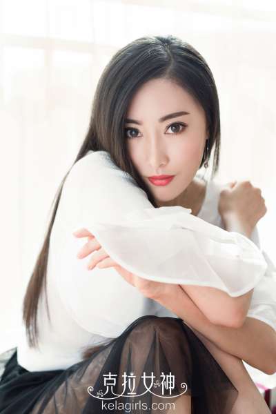 性感美女颖儿《封面佳人》写真套图