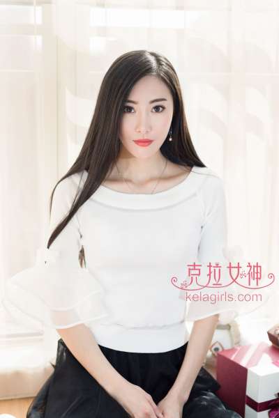 性感美女颖儿《封面佳人》写真套图