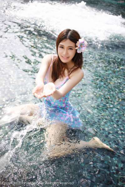 绮里嘉ula-极品户外唯美写真套图~~