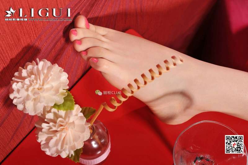 美女诱惑~允儿 - 美腿玉足写真