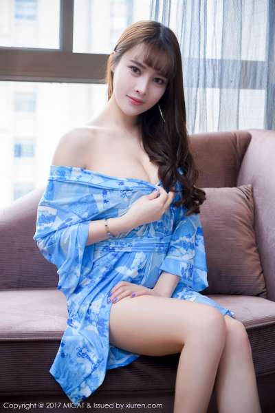 雪瑞Lisa - 睡衣+女仆装+学生装+蕾丝袜+黑丝 写真套图