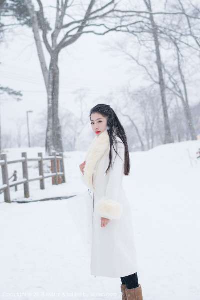 性感女神~陈嘉嘉Tiffany北海道旅拍