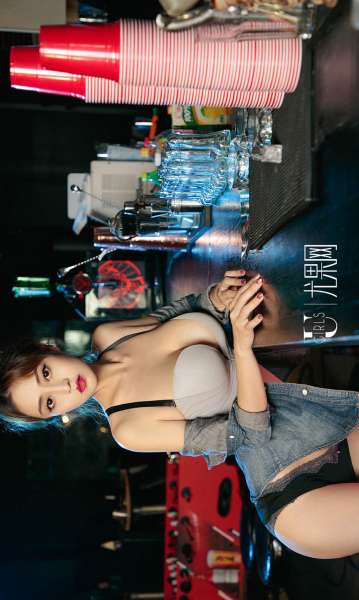 性感美女@萱宸&葵皇 - 双爆 写真套图