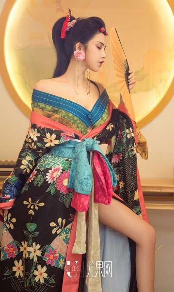 陈果果&孟十朵&球球 - 艺伎回忆录 写真套图