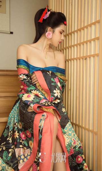 陈果果&孟十朵&球球 - 艺伎回忆录 写真套图
