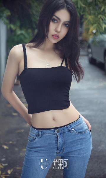 明娜 - 逆光 美女诱惑写真套图