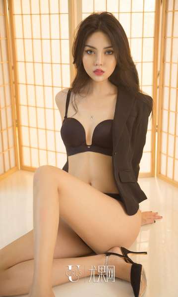 明娜 - 逆光 美女诱惑写真套图