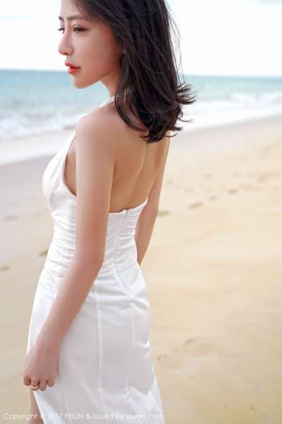 清纯女神@长腿美女施忆佳海边沙滩写真套图