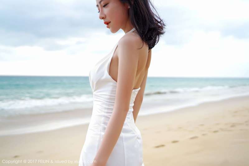清纯女神@长腿美女施忆佳海边沙滩写真套图