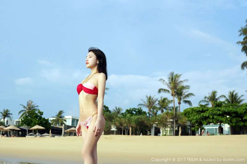 清纯女神@长腿美女施忆佳海边沙滩写真套图