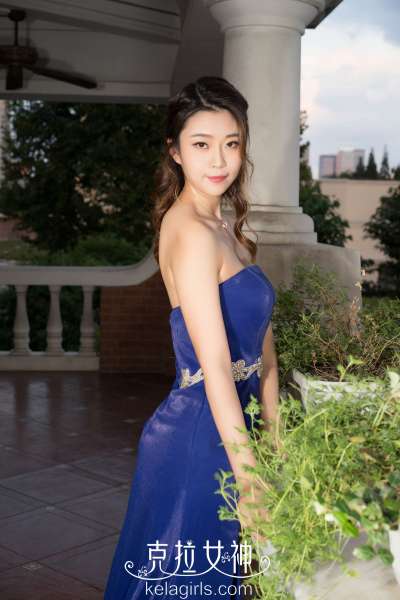 橙橙 - 长腿美女夜归人