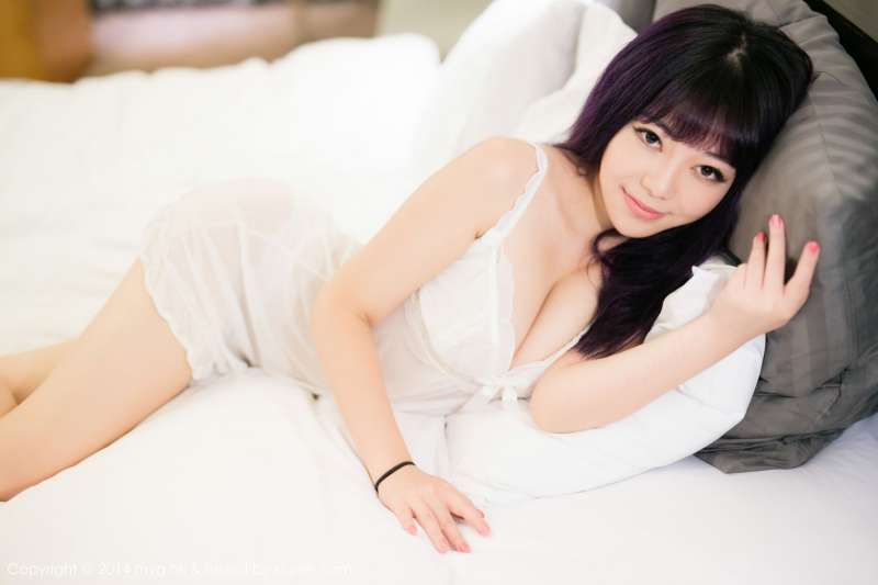 刘飞儿Faye-厦门巨乳诱惑旅拍写真