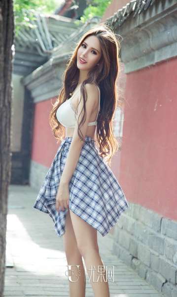 巨乳美女~若彤BOOMBOOM - 彤心90分 写真套图