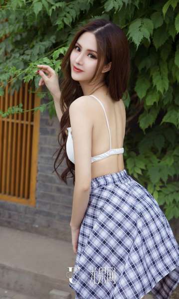 巨乳美女~若彤BOOMBOOM - 彤心90分 写真套图
