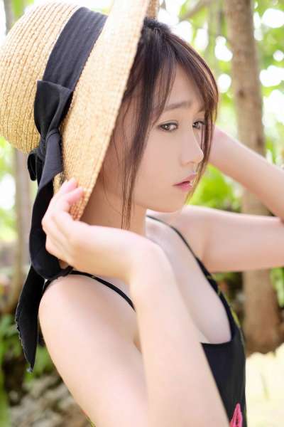 岛国美女~志村理佳 - 天然ピュアホワイトボディ