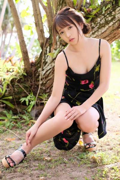 岛国美女~志村理佳 - 天然ピュアホワイトボディ
