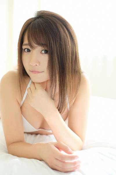 岛国美女~志村理佳 - 天然ピュアホワイトボディ