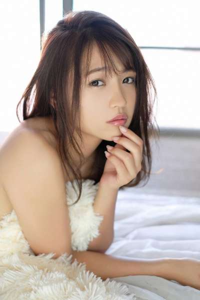 岛国美女~志村理佳 - 天然ピュアホワイトボディ