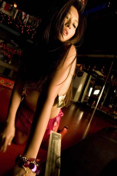 矢吹春奈《過敏にSEXY！華麗にBEAUTY！》性感美女写真集