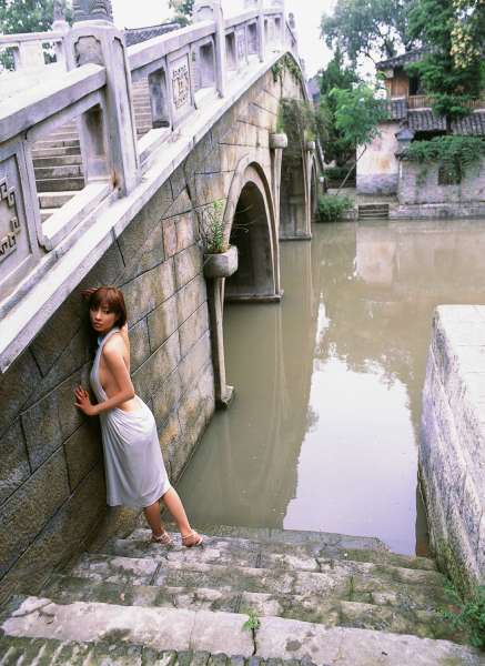 中山惠《女优游戯》女优写真集