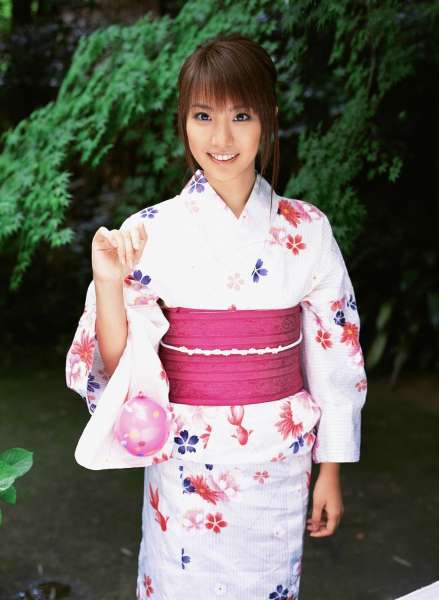 山本梓-清新和服巨乳美女写真集
