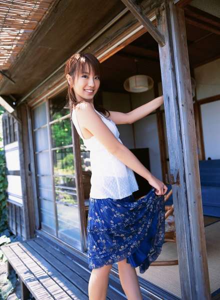 山本梓-清新和服巨乳美女写真集