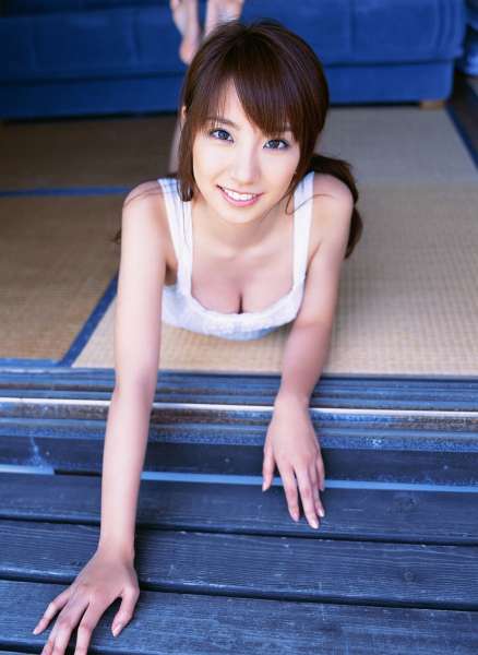 山本梓-清新和服巨乳美女写真集