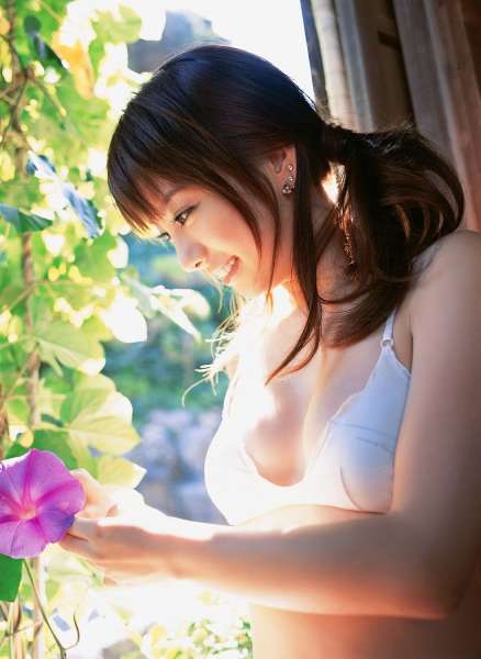 山本梓-清新和服巨乳美女写真集