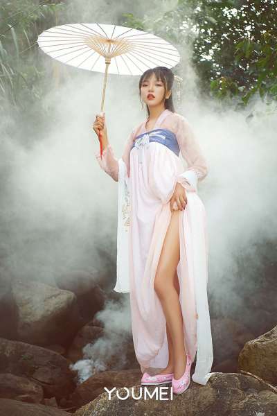 尤美~山中奇遇  写真套图