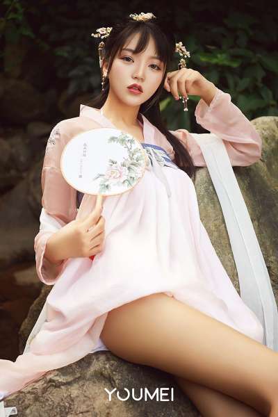 尤美~山中奇遇  写真套图