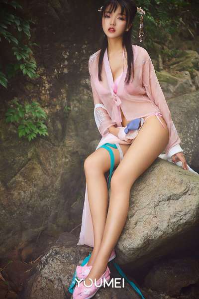 尤美~山中奇遇  写真套图