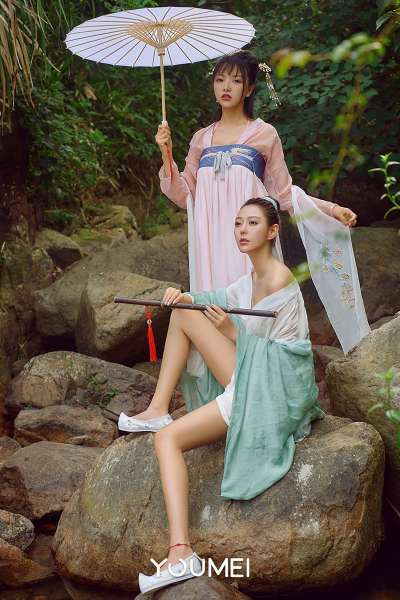 尤美~山中奇遇  写真套图