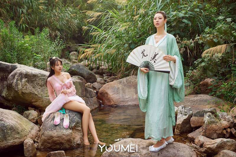 尤美~山中奇遇  写真套图