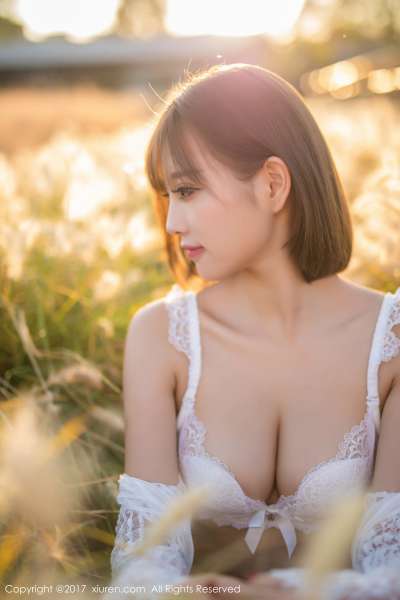 甜美女神@杨晨晨sugar性感室外写真