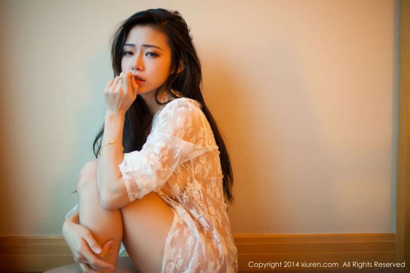luvian本能《忧伤》写真集