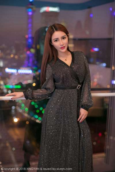 模特liyiyi 首套写真套图