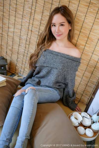 高SIR 性感美女首套写真套图