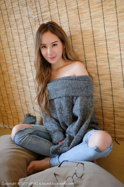 高SIR 性感美女首套写真套图